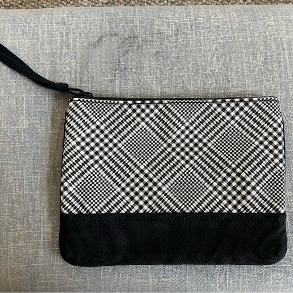 Lands’ End Black and White Houndstooth Wristlet Clutch Zipper Button accent EUC - Picture 8 of 10